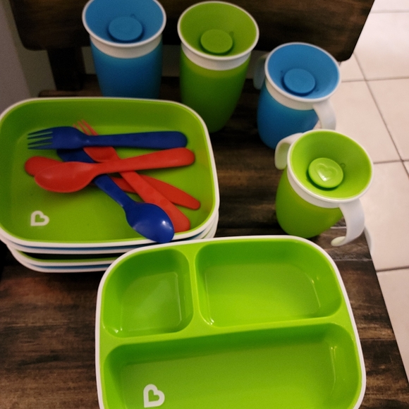 Munchkin Kitchen 7 Pc Set Of Kids Dinnerware Munchkin Poshmark